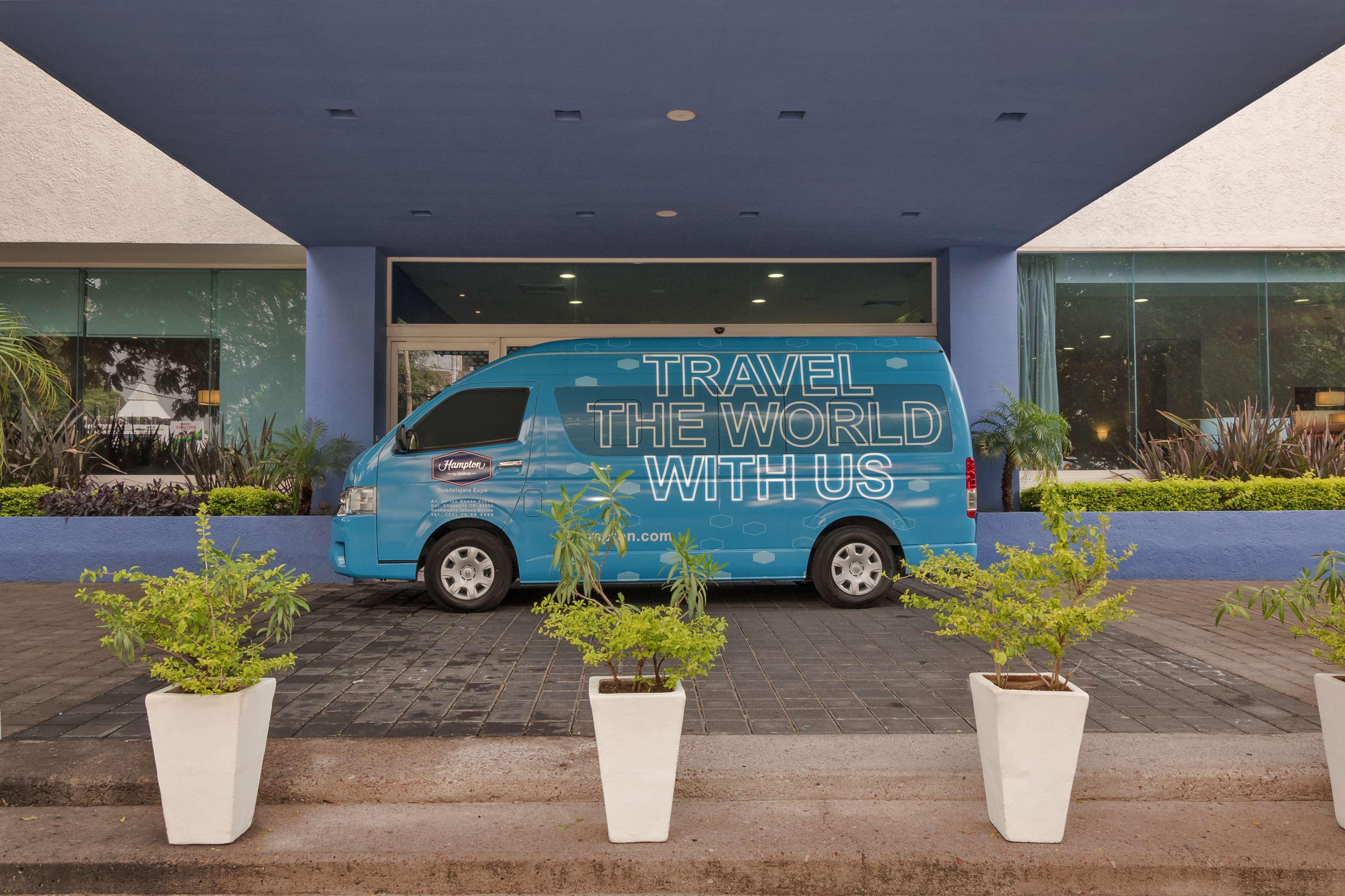 Hampton By Hilton Guadalajara Expo Hotel Exterior photo