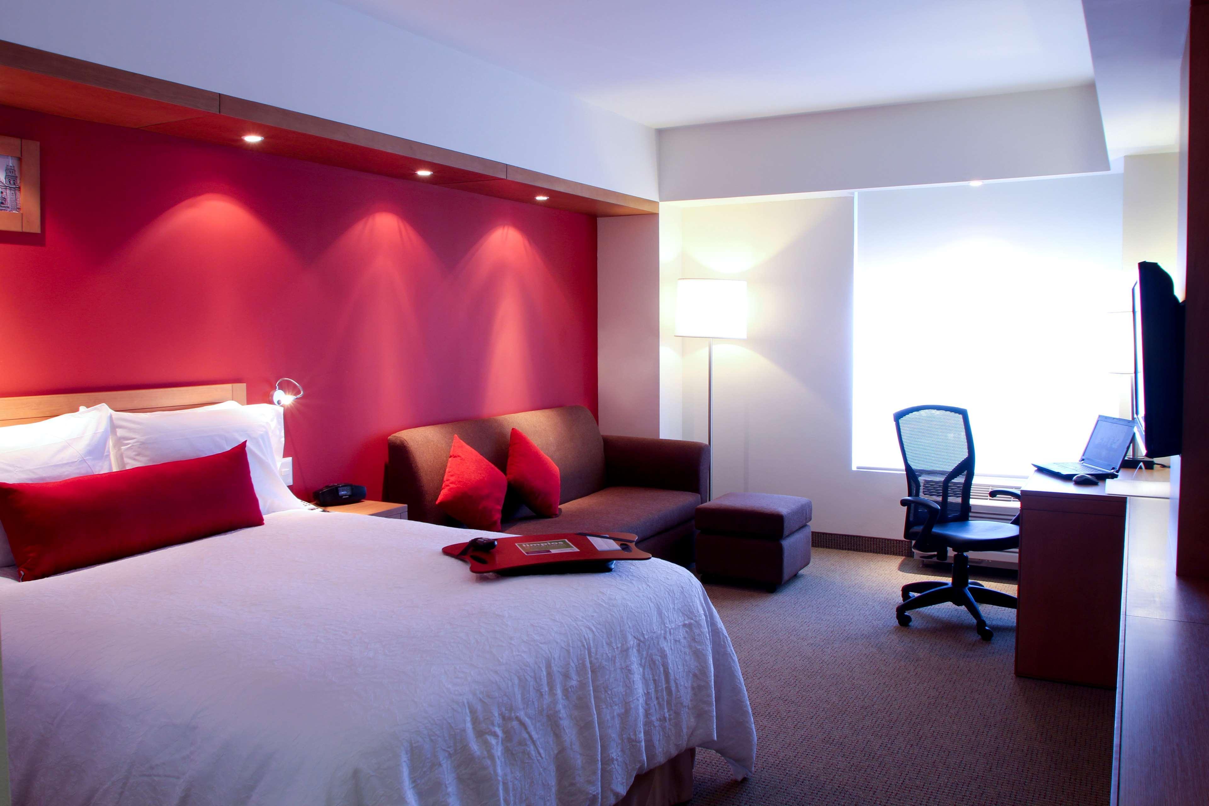 Hampton By Hilton Guadalajara Expo Hotel Exterior photo