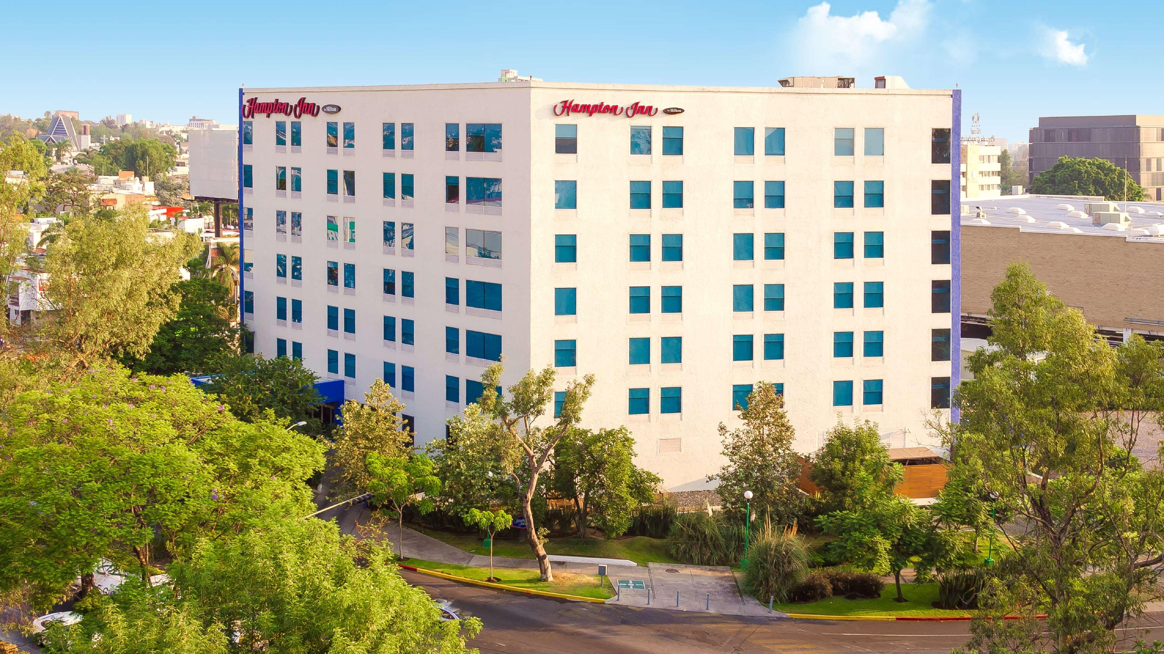 Hampton By Hilton Guadalajara Expo Hotel Exterior photo