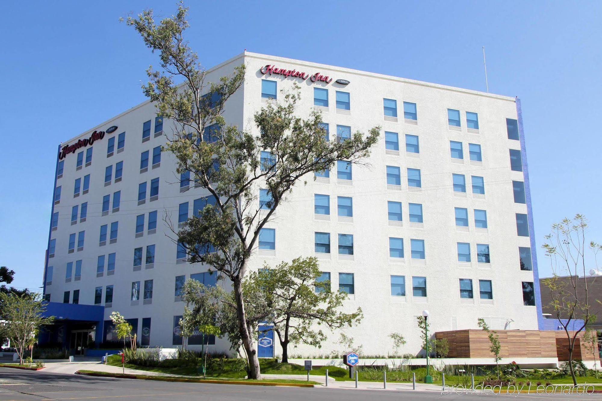 Hampton By Hilton Guadalajara Expo Hotel Exterior photo